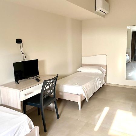 Casa Vacanze E Fitta Camere San Nico Corigliano Calabro Buitenkant foto