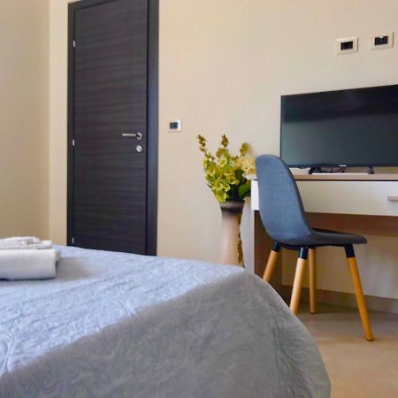 Casa Vacanze E Fitta Camere San Nico Corigliano Calabro Buitenkant foto