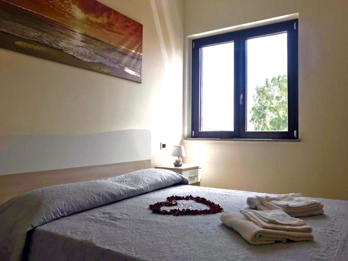 Casa Vacanze E Fitta Camere San Nico Corigliano Calabro Buitenkant foto