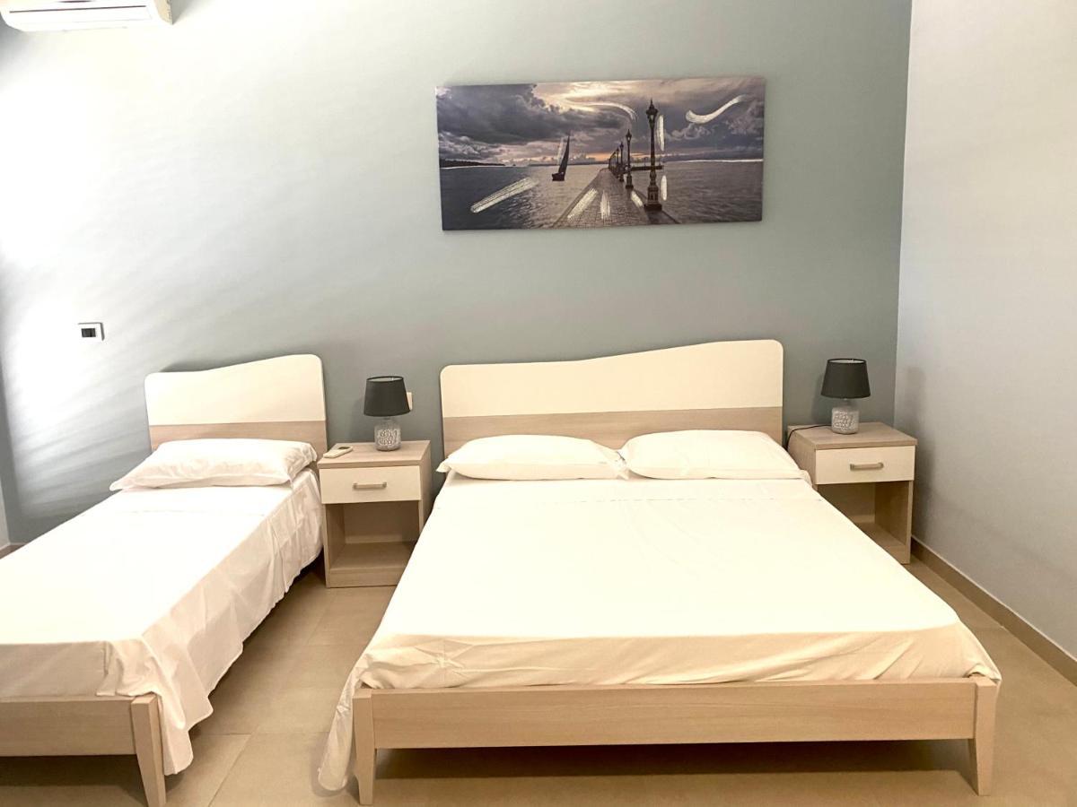 Casa Vacanze E Fitta Camere San Nico Corigliano Calabro Buitenkant foto