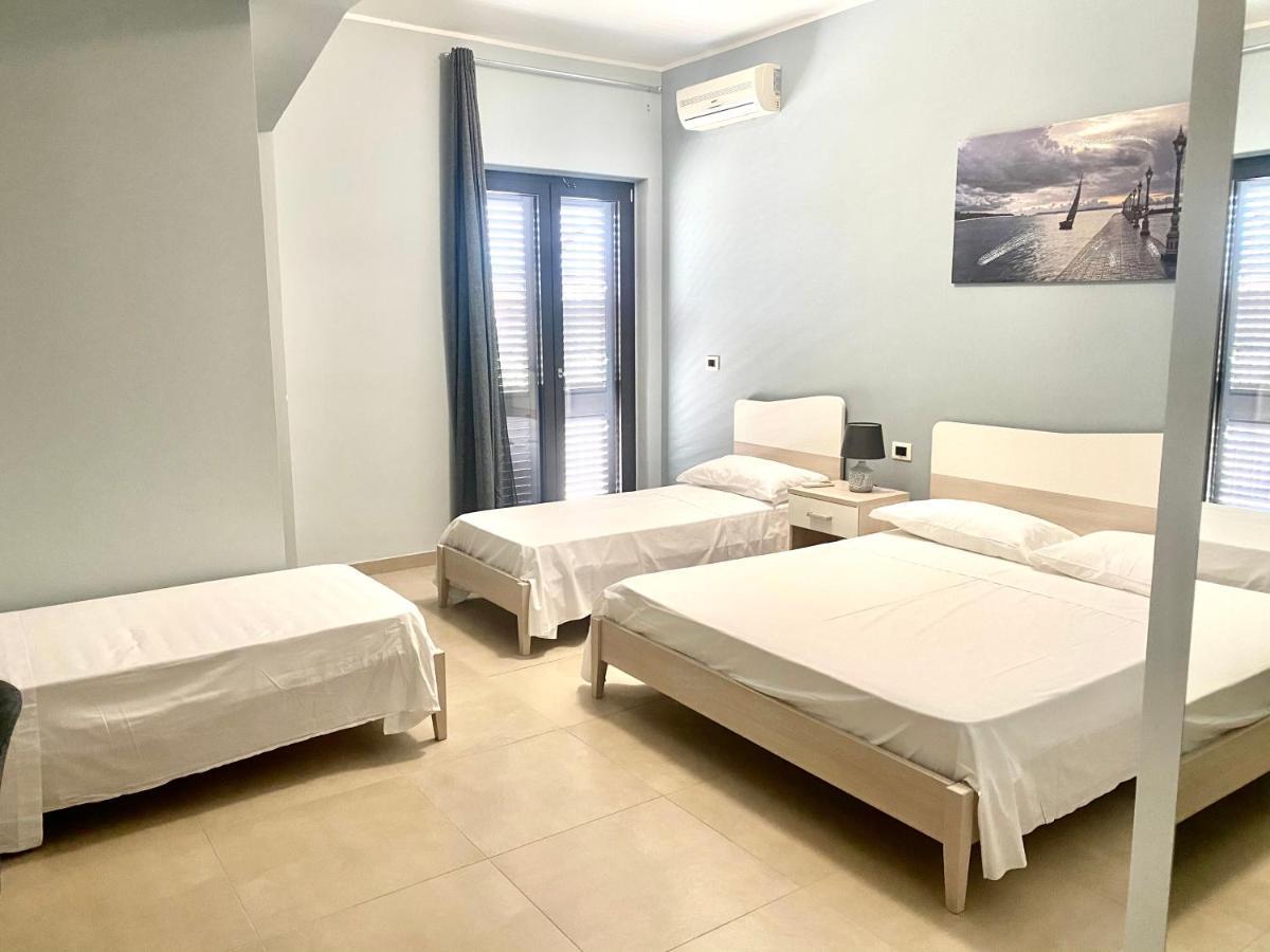 Casa Vacanze E Fitta Camere San Nico Corigliano Calabro Buitenkant foto