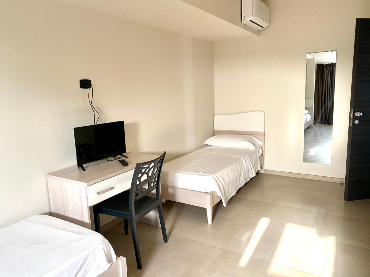 Casa Vacanze E Fitta Camere San Nico Corigliano Calabro Buitenkant foto