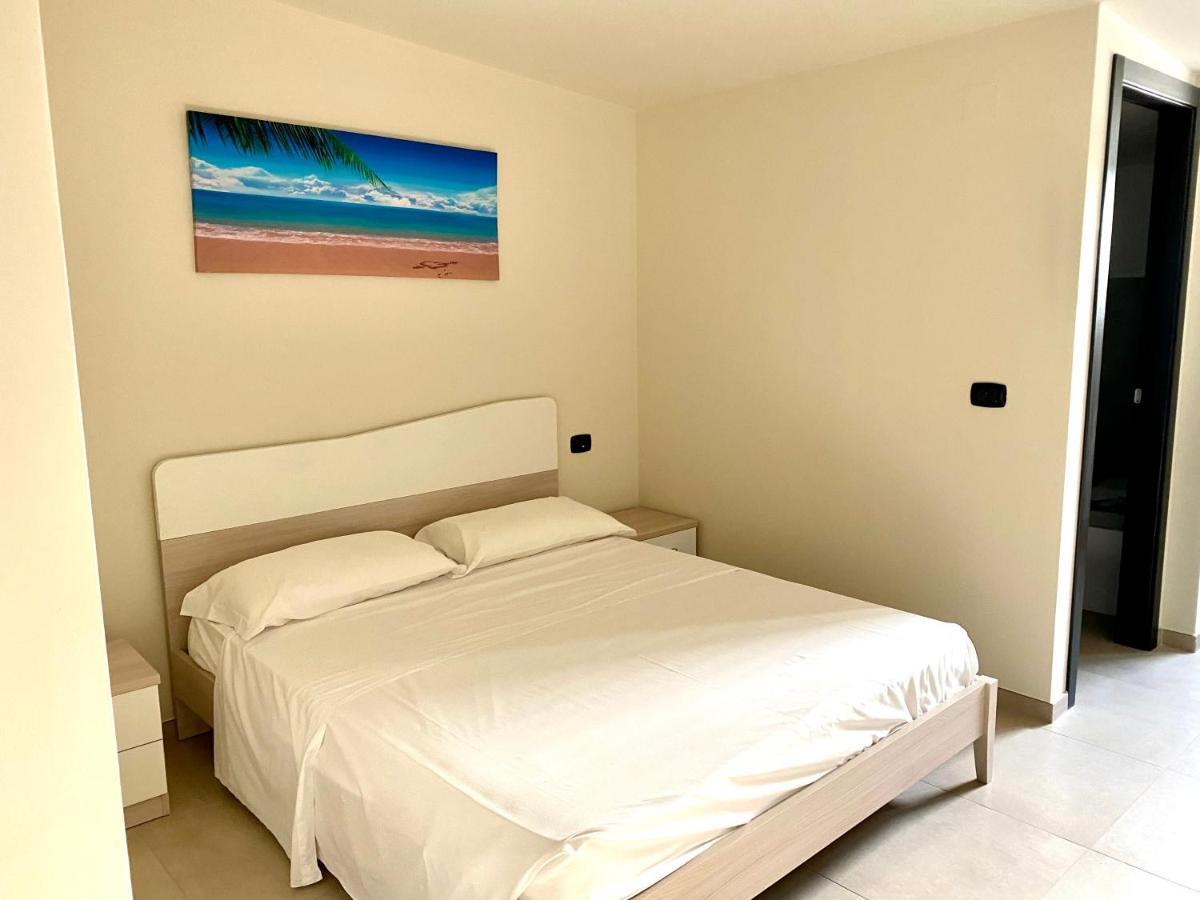 Casa Vacanze E Fitta Camere San Nico Corigliano Calabro Buitenkant foto