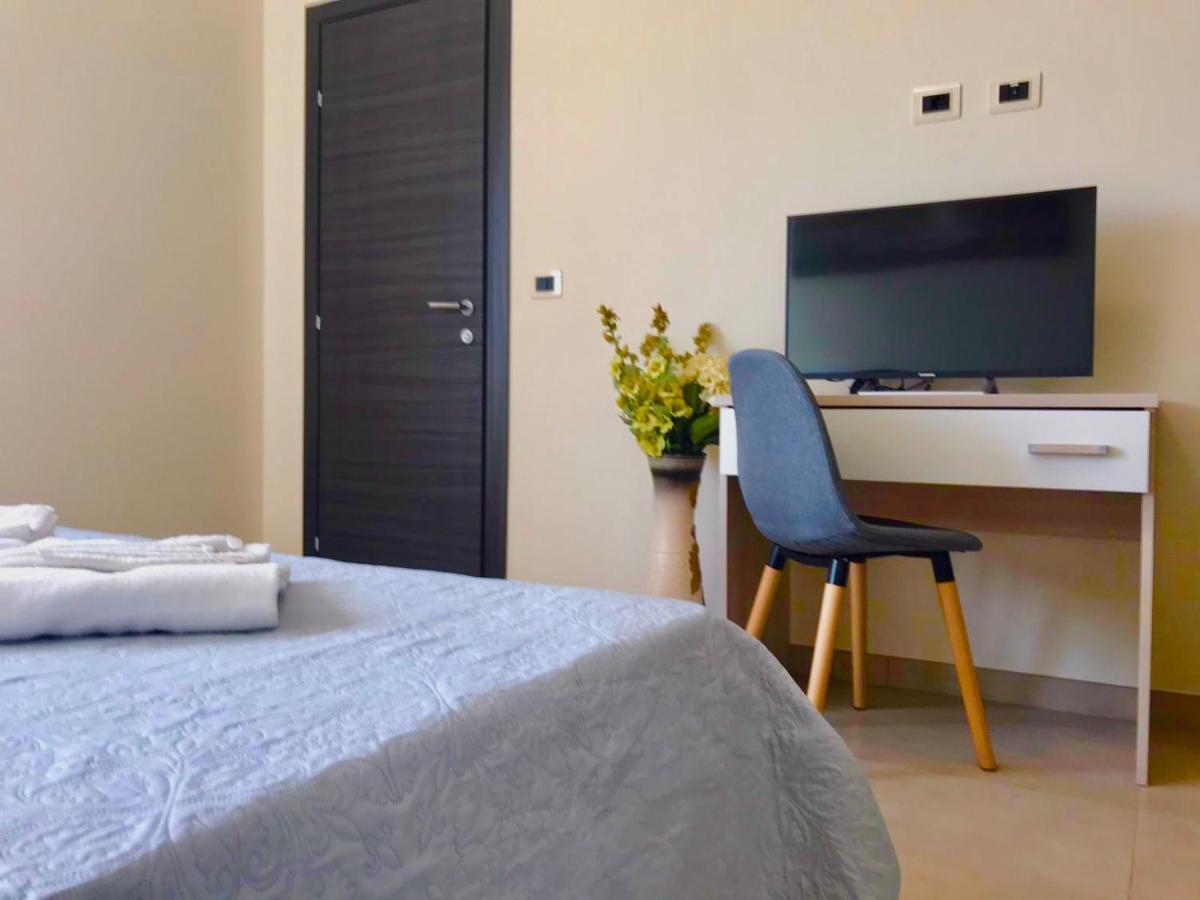 Casa Vacanze E Fitta Camere San Nico Corigliano Calabro Buitenkant foto