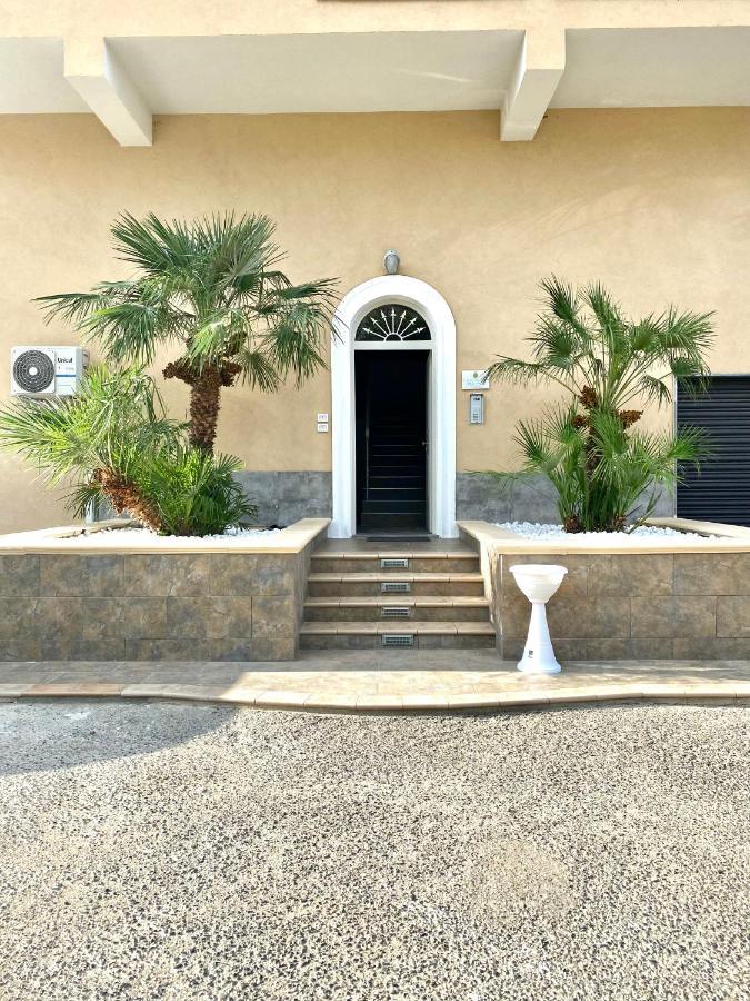 Casa Vacanze E Fitta Camere San Nico Corigliano Calabro Buitenkant foto