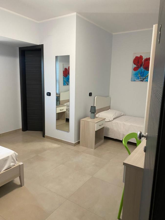 Casa Vacanze E Fitta Camere San Nico Corigliano Calabro Buitenkant foto